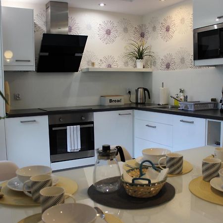 Apartament Bialy Na Osiedlu "Apartamenty Pod Sniezka" Карпач Екстериор снимка